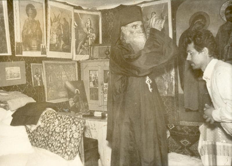 Părintele ELEFTERIE binecuvântând