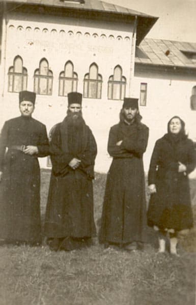 Părintele ELEFTERIE