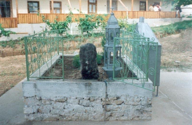 Sfânta Cruce de afară (fotografie din anul 1999)