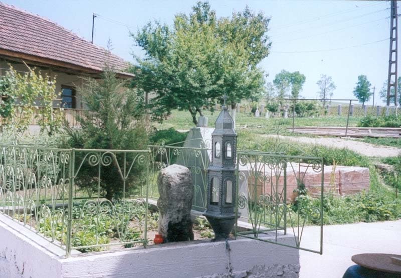 Sfânta Cruce de afară (fotografie din anul 1999)